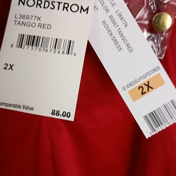 NWT Love by Design Plus Size Pleated Sleeveless Dress Size 2X ♥️🩷 - Picture 4 of 6